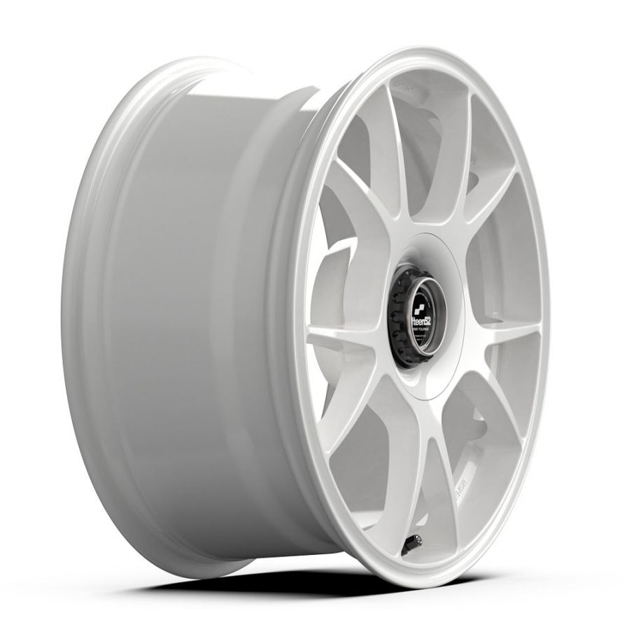 fifteen52<br>Comp - Rally White (18x8.5)